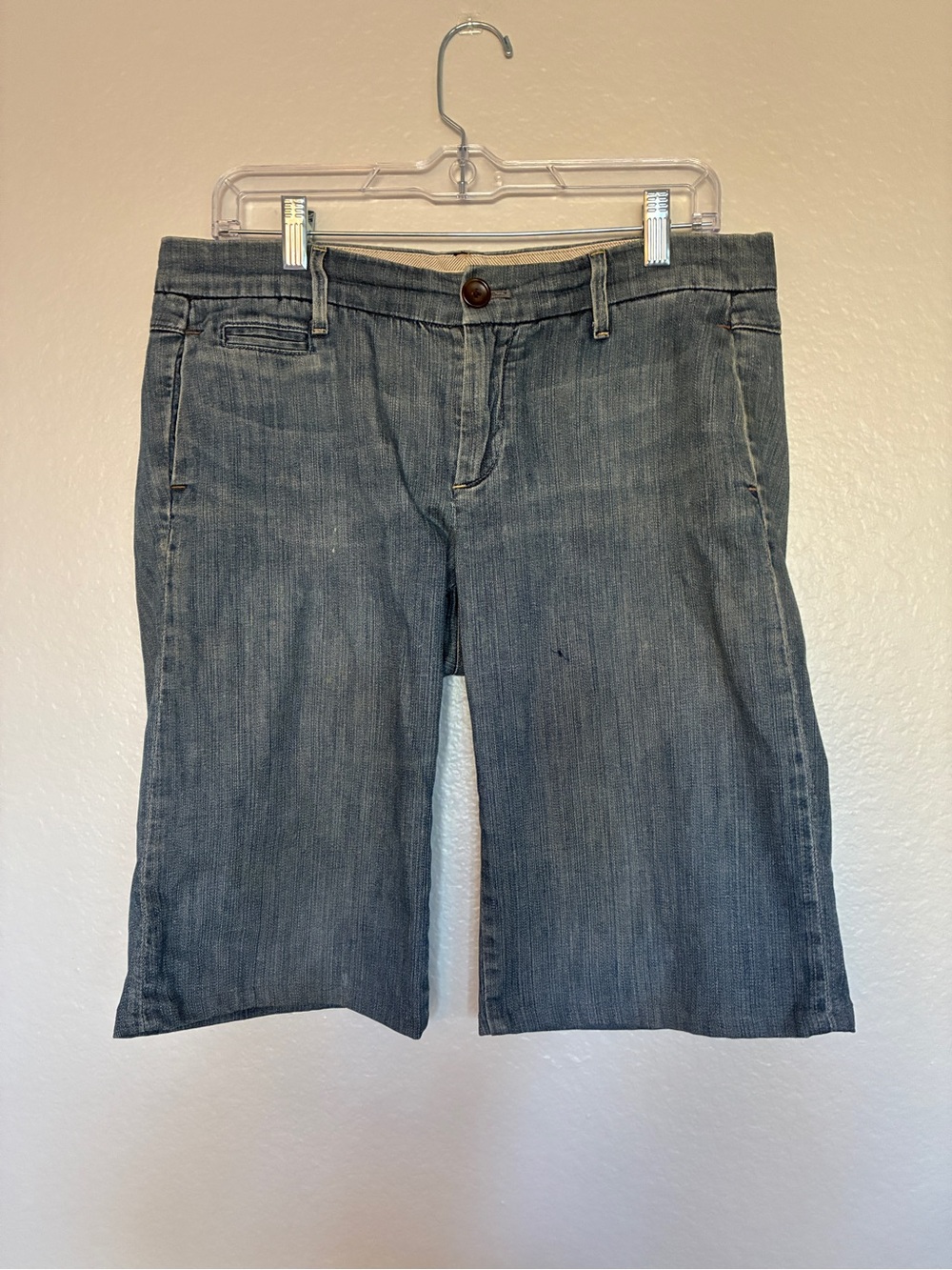 1969 Gap Jeans Limited Edition Low-Rise Vintage Denim Bermuda Shorts Size 8 Y2K